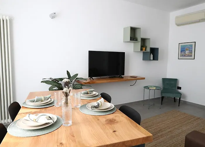 Domus Silvana Apartments